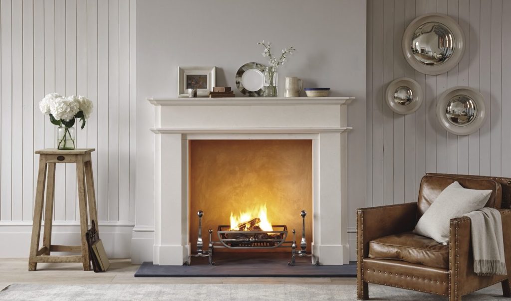 Electric vs Gas Fireplaces: Which Is Better for You in 2025?
